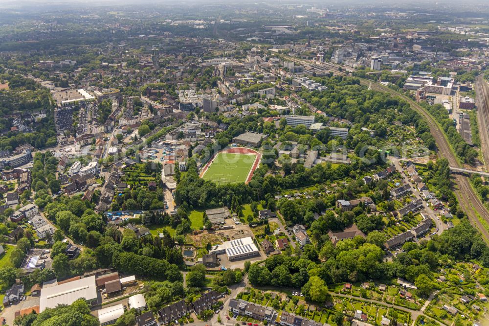 Aerial image Bochum - Construction of new Ensemble of sports grounds at the Annette-von-Droste-Huelshoff-Schule on Lohring in the district Innenstadt in Bochum in the state North Rhine-Westphalia, Germany