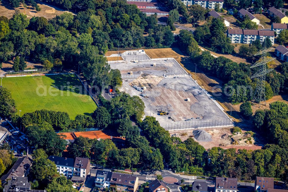 Dinslaken from above - Construction of new Ensemble of sports grounds Dorotheen Kampfbahn on street Zum Fischerbusch in Dinslaken at Ruhrgebiet in the state North Rhine-Westphalia, Germany