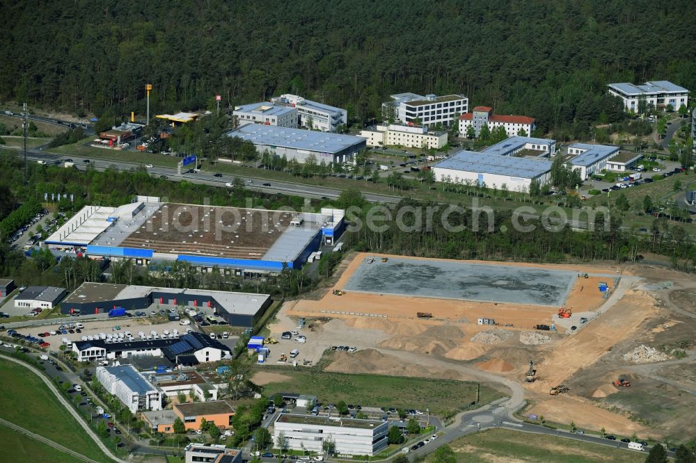 Aerial photograph Kleinmachnow - Construction of new Ensemble of sports grounds between Dreilindener Weg and Fahrenheitstrasse in Kleinmachnow in the state Brandenburg, Germany