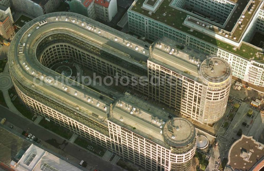 Aerial image Berlin - 02.10.94 Neubau Spree-Bogen in Moabit (Sitz des Innenministeriums)