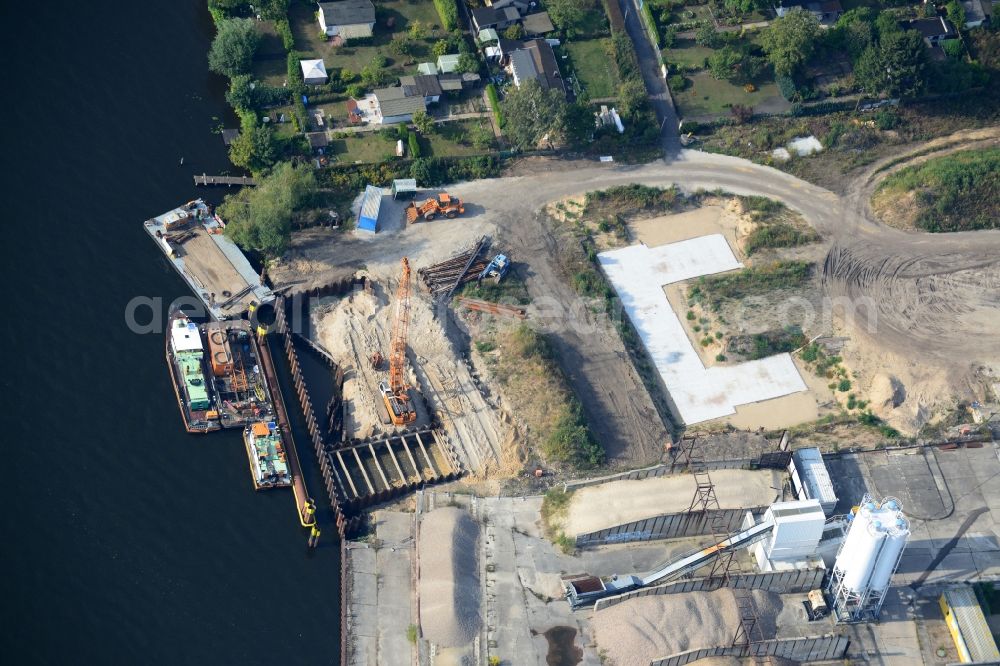 Berlin from above - Construction site for the new building of the Spree bridge on the south-east connection (SOV) in Berlin Schoeneweide