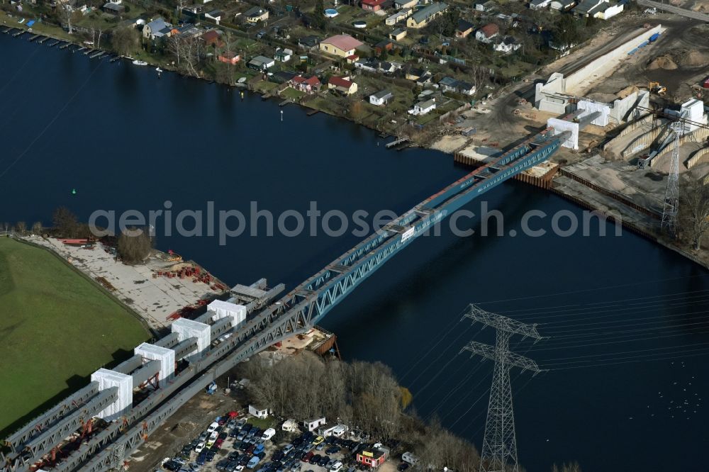 Aerial image Berlin - Construction site Minna Todenhagen Bruecke for the new building of the Spree bridge on the south-east connection (SOV) in Berlin Schoeneweide