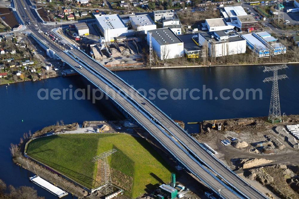 Aerial image Berlin - Construction site for the new building of the Spree bridge on the south-east connection (SOV) in Berlin Schoeneweide