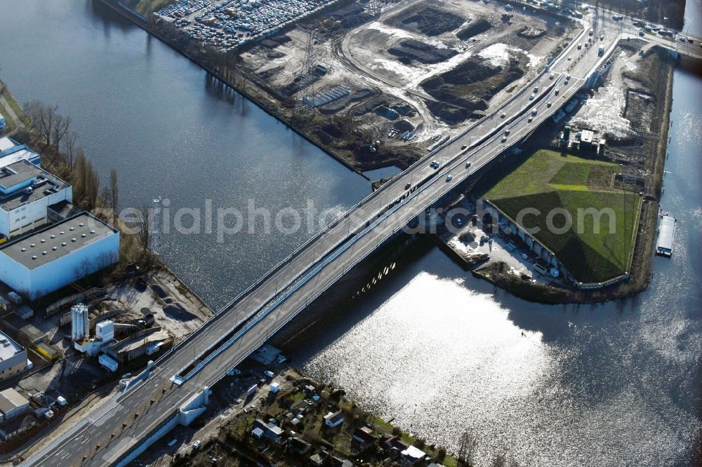 Aerial photograph Berlin - Construction site for the new building of the Spree bridge on the south-east connection (SOV) in Berlin Schoeneweide