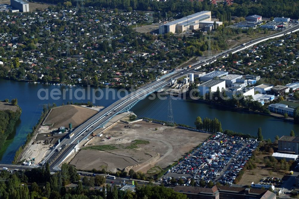 Aerial image Berlin - Construction site for the new building of the Spree bridge on the south-east connection (SOV) in Berlin Schoeneweide