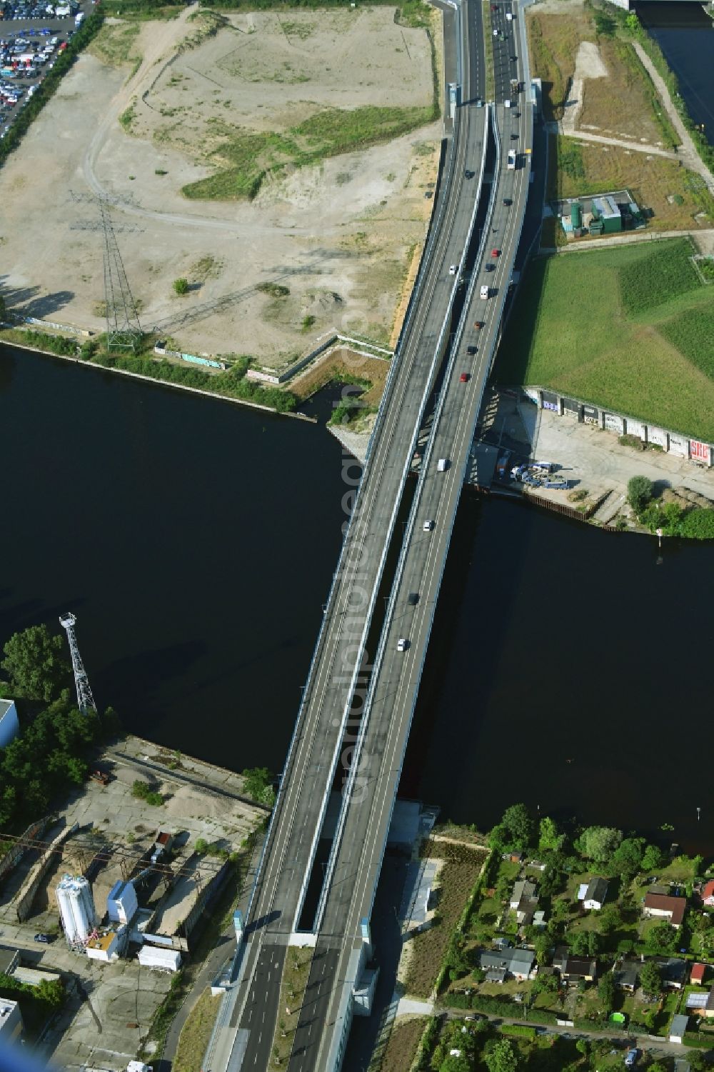 Berlin from above - Construction site for the new building of the Spree bridge on the south-east connection (SOV) in Berlin Schoeneweide