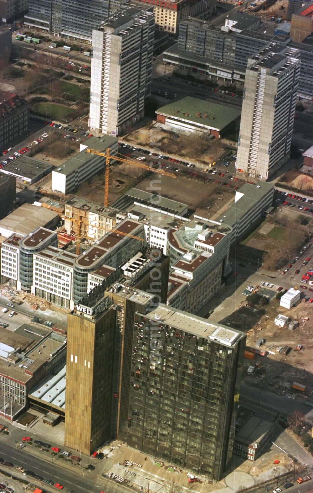 Aerial image Berlin - 26.03.95 Neubau Springer-Hochhaus, Kochstraße