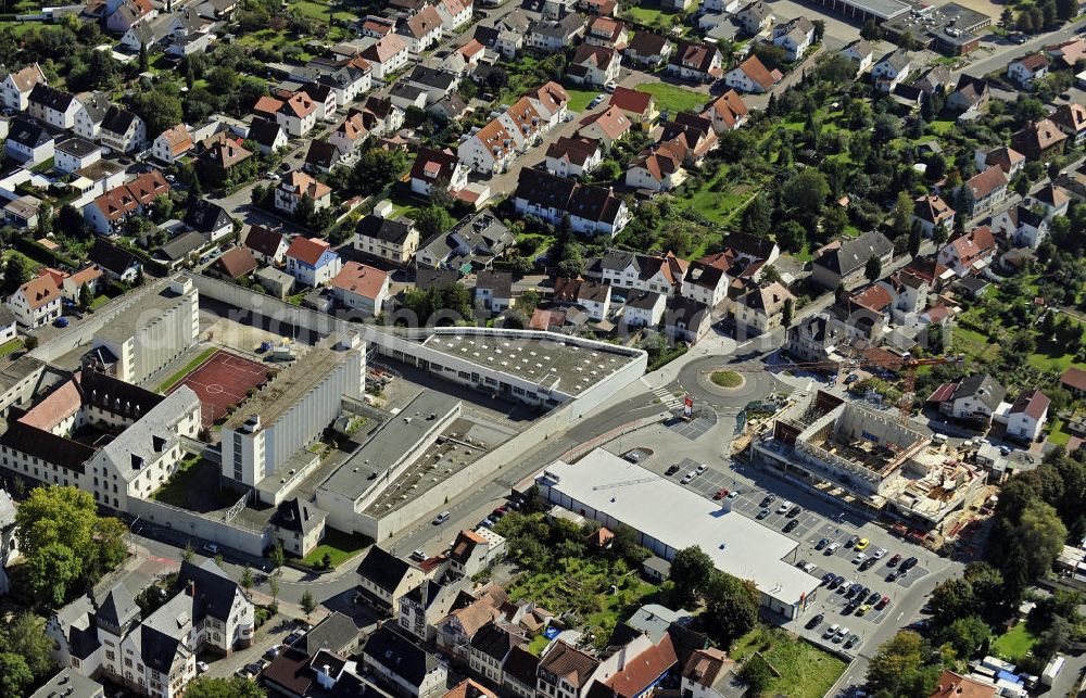 Aerial image Dieburg - Blick auf den Neubau der Stadthalle, die den Namen Römerhalle tragen soll. Bauherr: Magistrat der Stadt Dieburg. Bauleitung: Braun Schlockermann Dreesen Planungsggesellschaft mbH. View of the new building of the town hall, which is to bear the name of Roman Hall. Building owner: Magistrate of the city of Dieburg. Construction management: Braun Schlockermann Dreesen Planungsggesellschaft mbH.