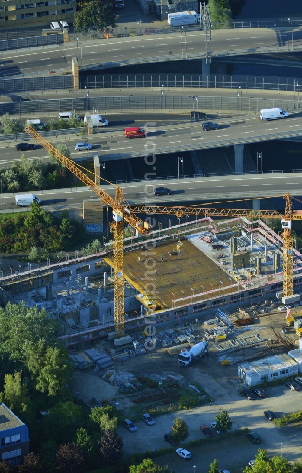 Aerial image Berlin Neukölln - Construction of a new manufacturing sterilization on the premises of BIOTRONIK SE & Co. KG in Woermannkehre in Berlin Neukölln