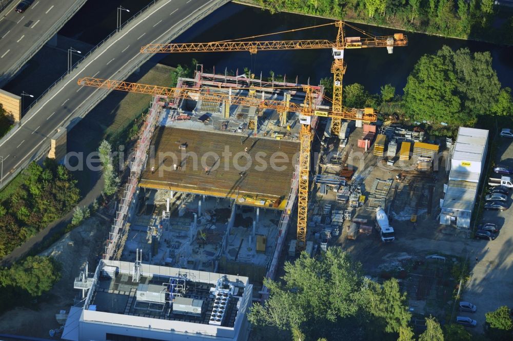 Berlin Neukölln from the bird's eye view: Construction of a new manufacturing sterilization on the premises of BIOTRONIK SE & Co. KG in Woermannkehre in Berlin Neukölln