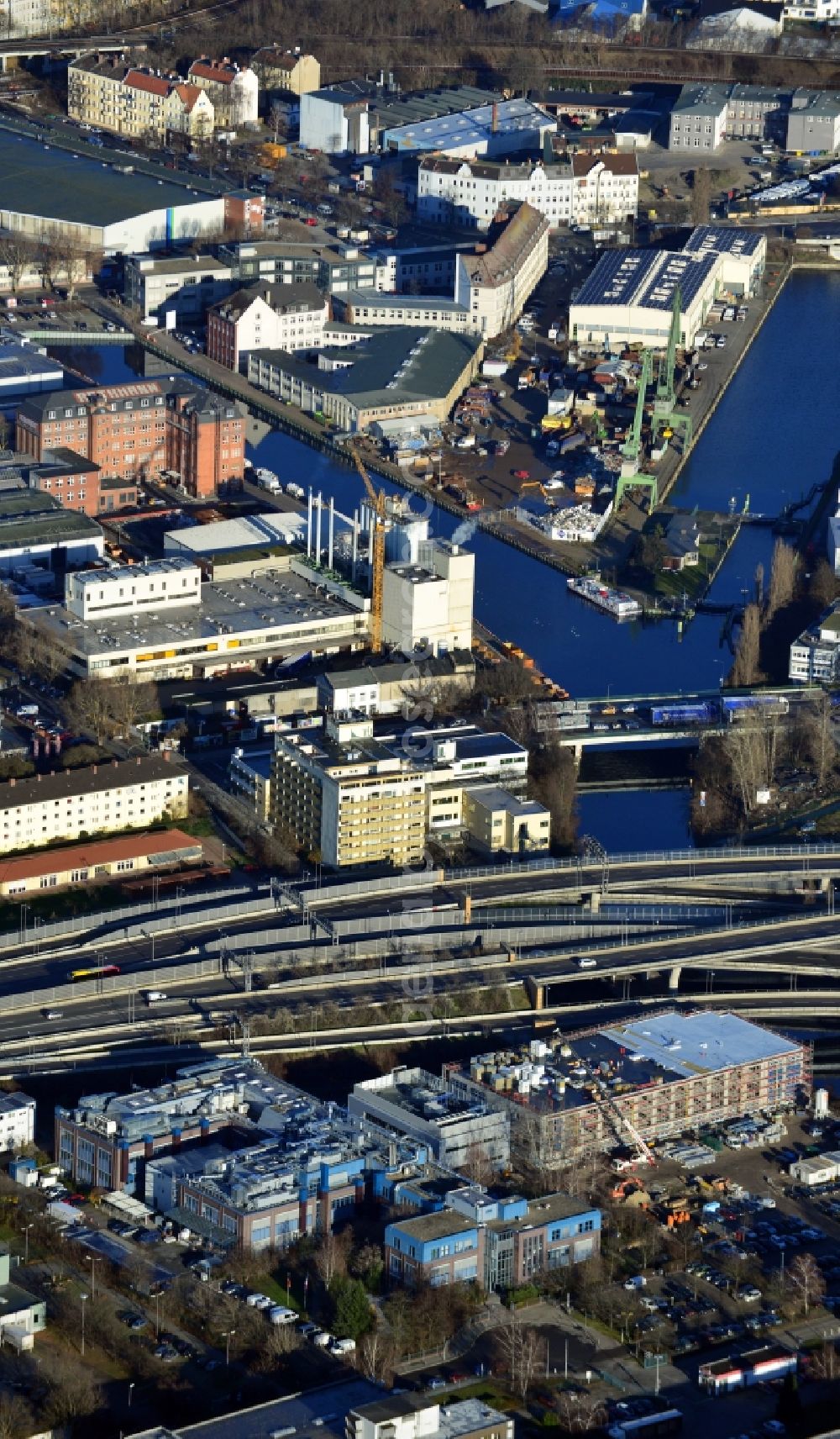 Aerial image Berlin - Construction of a new manufacturing sterilization on the premises of BIOTRONIK SE & Co. KG in Woermannkehre in Berlin Neukölln