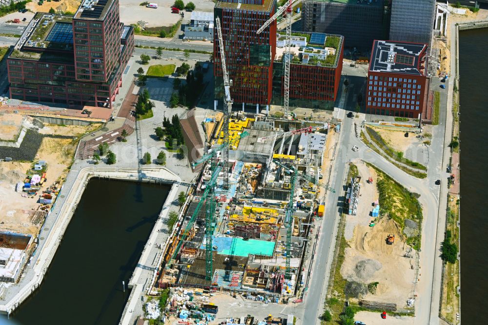 Aerial image Hamburg - Construction site for the new construction of a student dormitory - TIDE building with the UBS Digital Art Museum on Kirchenpauerstrasse in the HafenCity district of Hamburg, Germany