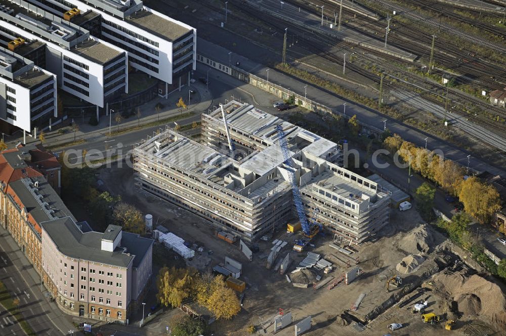 Leipzig from above - Der Neubau des Service-Centers der Deutsche Telekom Kundenservice GmbH an der Sachsenseite in der Nähe des Hauptbahnhofs. Die Fertigstellung ist für Juni 2011 geplant. Bauherr ist die ITB Office GmbH & Co. KG. The new service center of the Deutsche Telekom Kundenservice GmbH at the Sachsenseite near the main station.