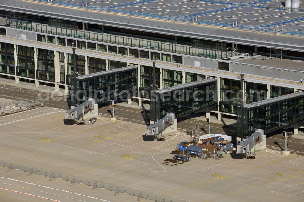 Schönefeld from the bird's eye view: Site of the new airport BER / BBI AIRPORT BERLIN BRANDENBURG Willi Brandt in Schoenefeld in Brandenburg. The new terminal is in the south of the airport Berlin -Schoenefeld quality built