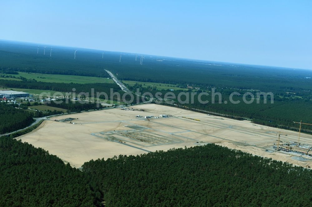 Grünheide (Mark) from above - Construction site for the new building of Tesla Gigafactory 4 on Schlehenweg - Eichenstrasse in the district Freienbrink in Gruenheide (Mark) in the state Brandenburg, Germany