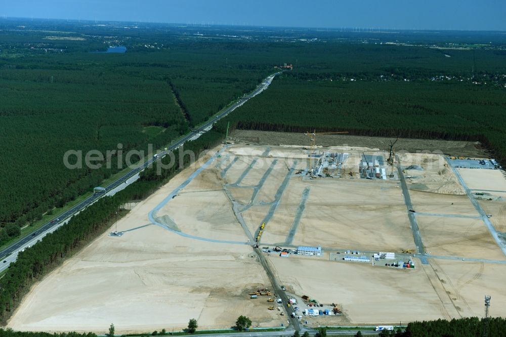 Grünheide (Mark) from above - Construction site for the new building of Tesla Gigafactory 4 on Schlehenweg - Eichenstrasse in the district Freienbrink in Gruenheide (Mark) in the state Brandenburg, Germany