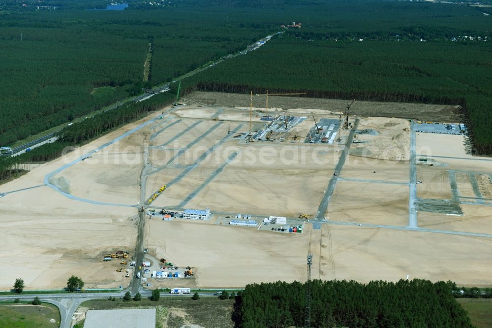 Grünheide (Mark) from the bird's eye view: Construction site for the new building of Tesla Gigafactory 4 on Schlehenweg - Eichenstrasse in the district Freienbrink in Gruenheide (Mark) in the state Brandenburg, Germany