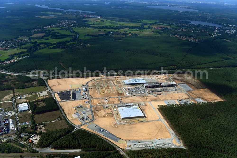 Grünheide (Mark) from above - Construction site for the new building of Tesla Gigafactory 4 on Schlehenweg - Eichenstrasse in the district Freienbrink in Gruenheide (Mark) in the state Brandenburg, Germany