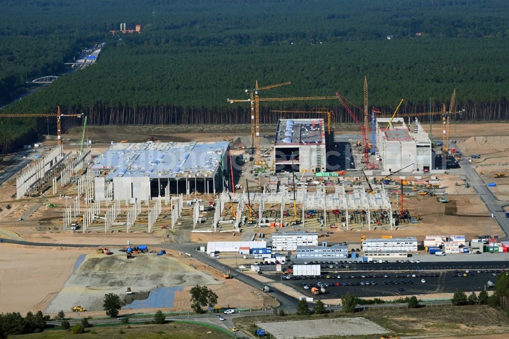 Aerial photograph Grünheide (Mark) - Construction site for the new building of Tesla Gigafactory 4 on Schlehenweg - Eichenstrasse in the district Freienbrink in Gruenheide (Mark) in the state Brandenburg, Germany