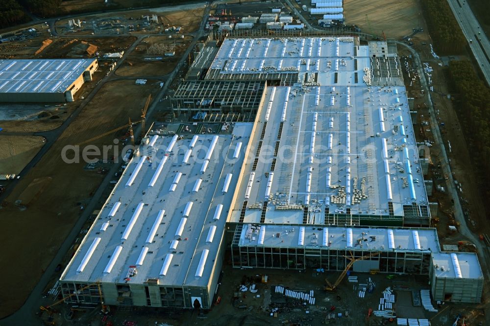 Grünheide (Mark) from the bird's eye view: Construction site for the new building of Tesla Gigafactory 4 on Schlehenweg - Eichenstrasse in the district Freienbrink in Gruenheide (Mark) in the state Brandenburg, Germany