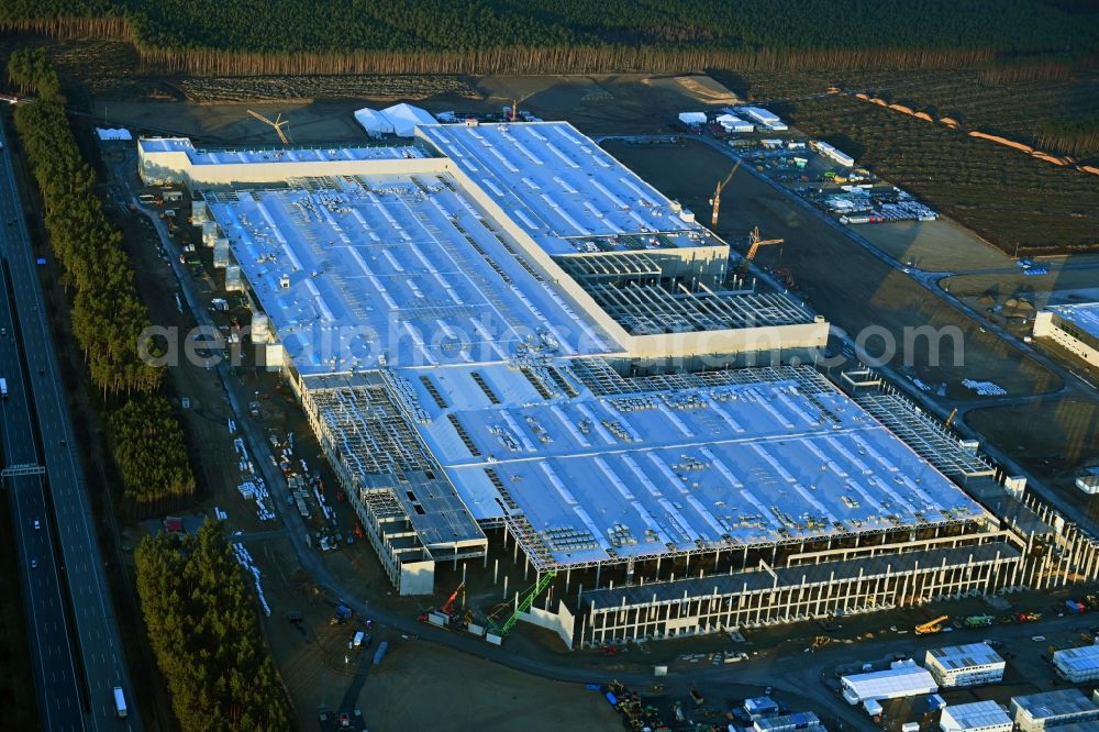 Aerial image Grünheide (Mark) - Construction site for the new building of Tesla Gigafactory 4 on Schlehenweg - Eichenstrasse in the district Freienbrink in Gruenheide (Mark) in the state Brandenburg, Germany