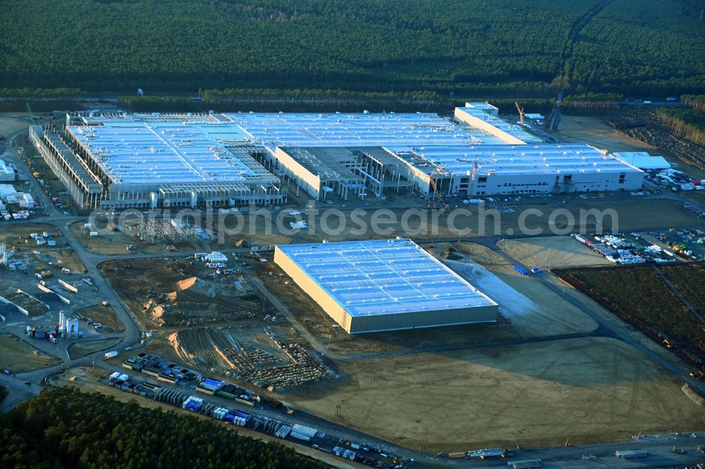 Aerial photograph Grünheide (Mark) - Construction site for the new building of Tesla Gigafactory 4 on Schlehenweg - Eichenstrasse in the district Freienbrink in Gruenheide (Mark) in the state Brandenburg, Germany