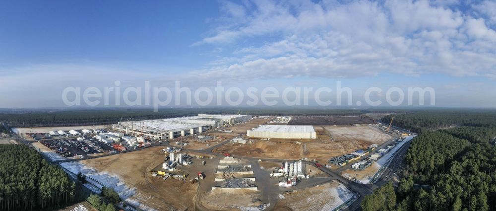 Grünheide (Mark) from above - Construction site for the new building of Tesla Gigafactory 4 on Schlehenweg - Eichenstrasse in the district Freienbrink in Gruenheide (Mark) in the state Brandenburg, Germany