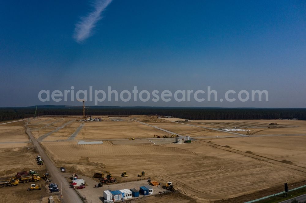 Grünheide (Mark) from above - Construction site for the new building of Tesla Gigafactory 4 on Schlehenweg - Eichenstrasse in the district Freienbrink in Gruenheide (Mark) in the state Brandenburg, Germany