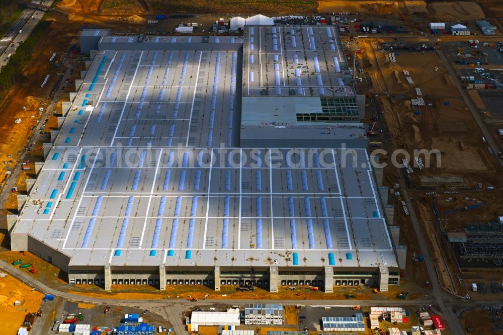 Grünheide (Mark) from above - Construction site for the new building of Tesla Gigafactory 4 on Schlehenweg - Eichenstrasse in the district Freienbrink in Gruenheide (Mark) in the state Brandenburg, Germany