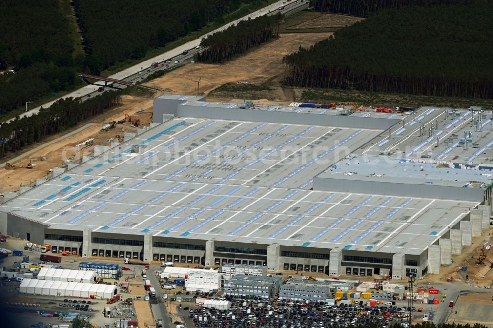 Aerial image Grünheide (Mark) - Construction site for the new building of Tesla Gigafactory 4 on Schlehenweg - Eichenstrasse in the district Freienbrink in Gruenheide (Mark) in the state Brandenburg, Germany