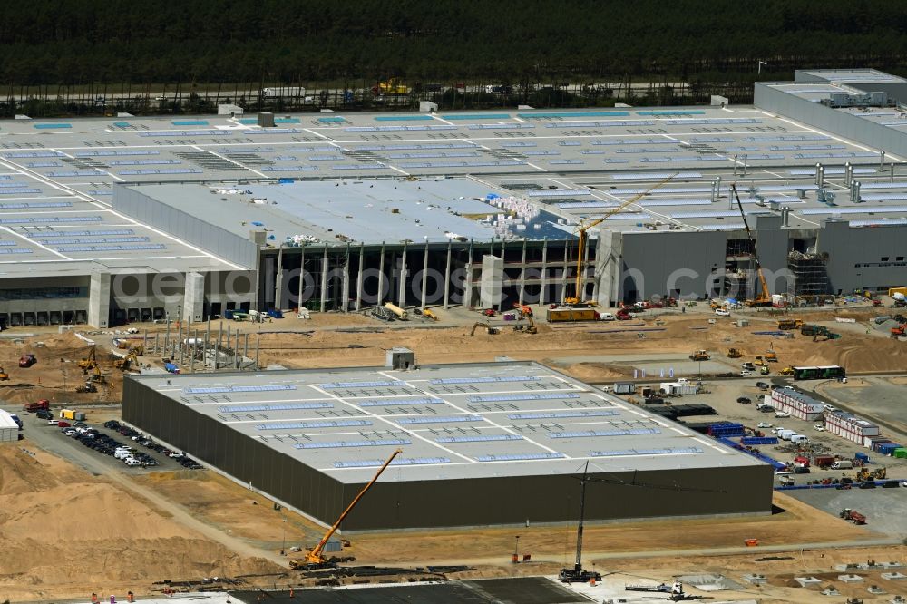 Aerial image Grünheide (Mark) - Construction site for the new building of Tesla Gigafactory 4 on Schlehenweg - Eichenstrasse in the district Freienbrink in Gruenheide (Mark) in the state Brandenburg, Germany