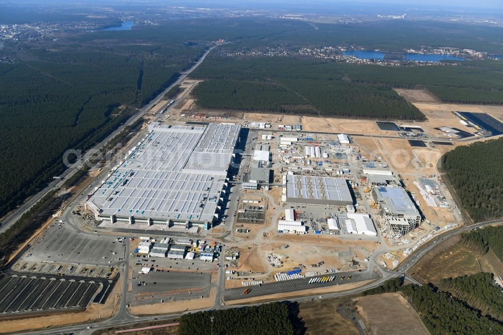 Aerial image Grünheide (Mark) - Construction site for the new building of Tesla Gigafactory 4 on Schlehenweg - Eichenstrasse in the district Freienbrink in Gruenheide (Mark) in the state Brandenburg, Germany