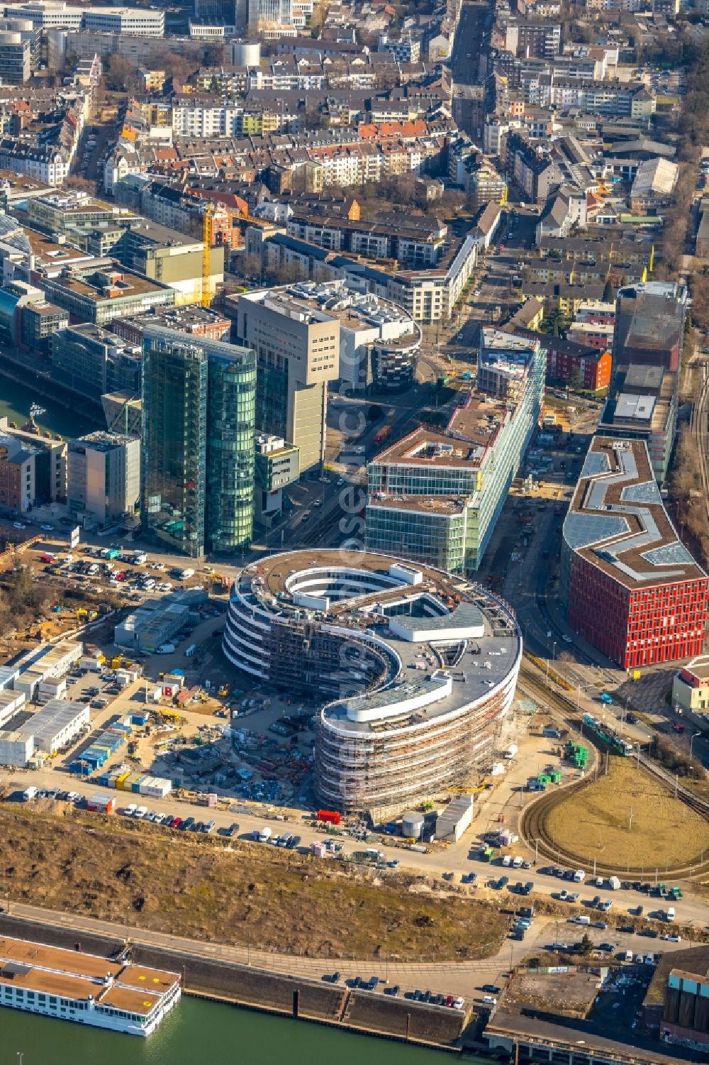 Düsseldorf from above - Construction site for the new building trivago-Zentrale on Kesselstrasse in the district Medienhafen in Duesseldorf in the state North Rhine-Westphalia