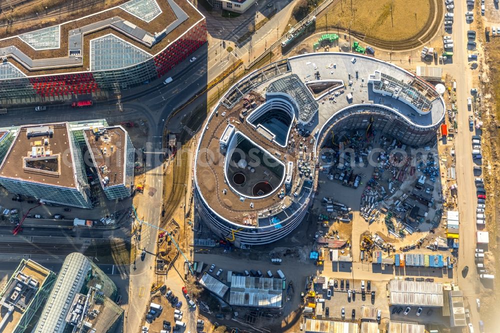 Aerial photograph Düsseldorf - Construction site for the new building trivago-Zentrale on Kesselstrasse in the district Medienhafen in Duesseldorf in the state North Rhine-Westphalia