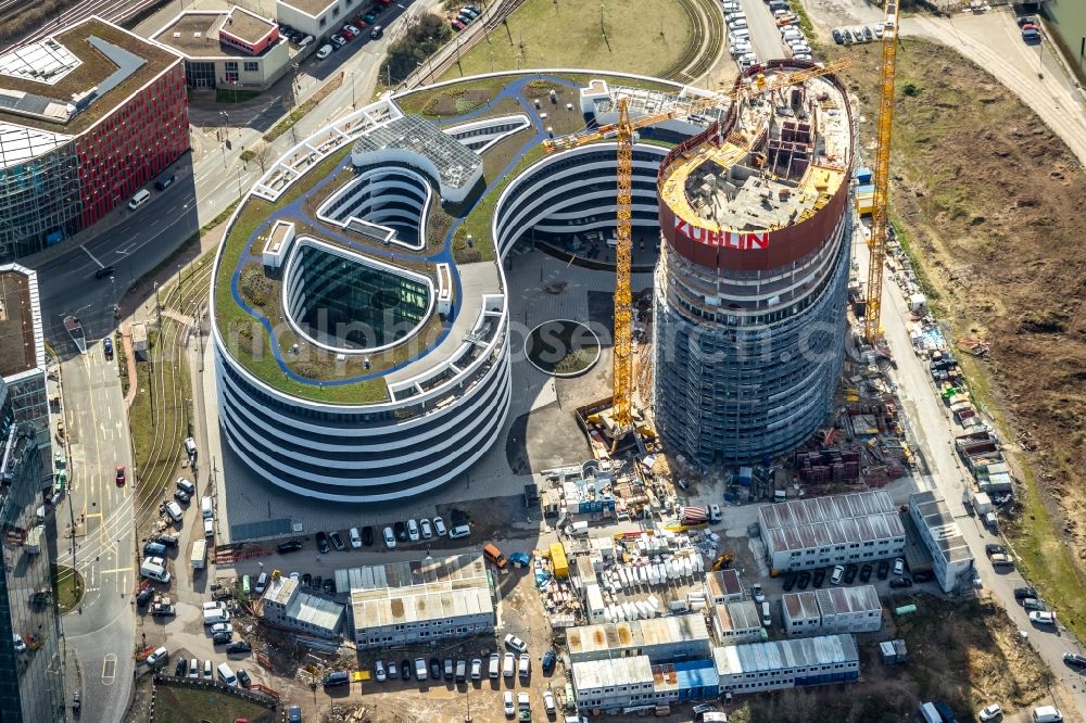 Aerial photograph Düsseldorf - Construction site for the new building trivago-Zentrale on Kesselstrasse in the district Medienhafen in Duesseldorf in the state North Rhine-Westphalia