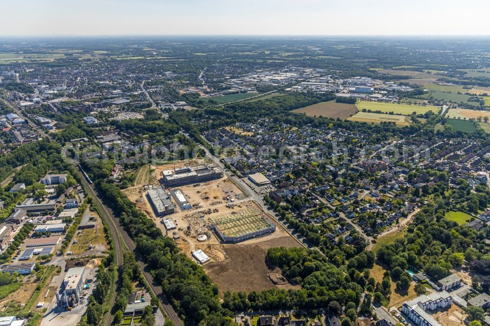 Aerial image Moers - New construction of the company administration building of EDEKA Handelsgesellschaft Rhein-Ruhr mbH on Rheinberger Strasse in the district Repelen in Moers in the state North Rhine-Westphalia, Germany