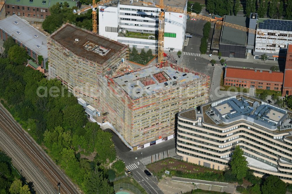 Aerial photograph Berlin - New construction of the company administration building of GASAG on EUREF-Campus in the district Schoeneberg in Berlin, Germany