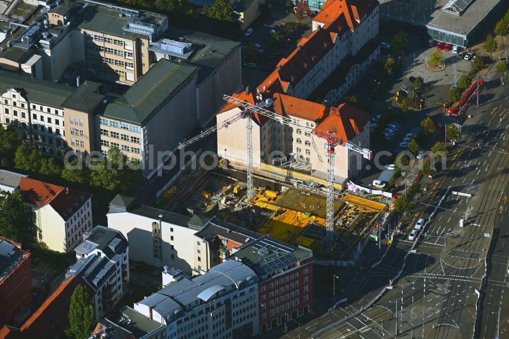 Leipzig from the bird's eye view: New construction of the company administration building Grimmaische Steinweg - Johannisgasse in Leipzig in the state Saxony, Germany