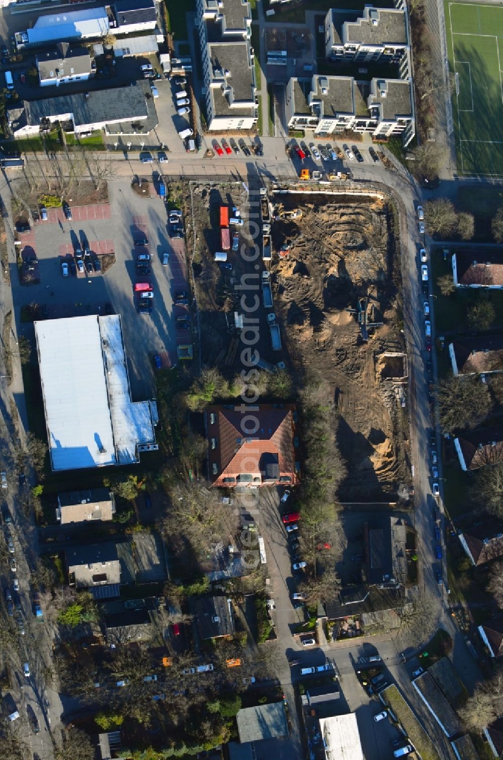 Aerial image Hamburg - New construction of the company administration building of Ppw Polyplan factoryzeuge GmbH on Riekbornweg in the district Schnelsen in Hamburg, Germany