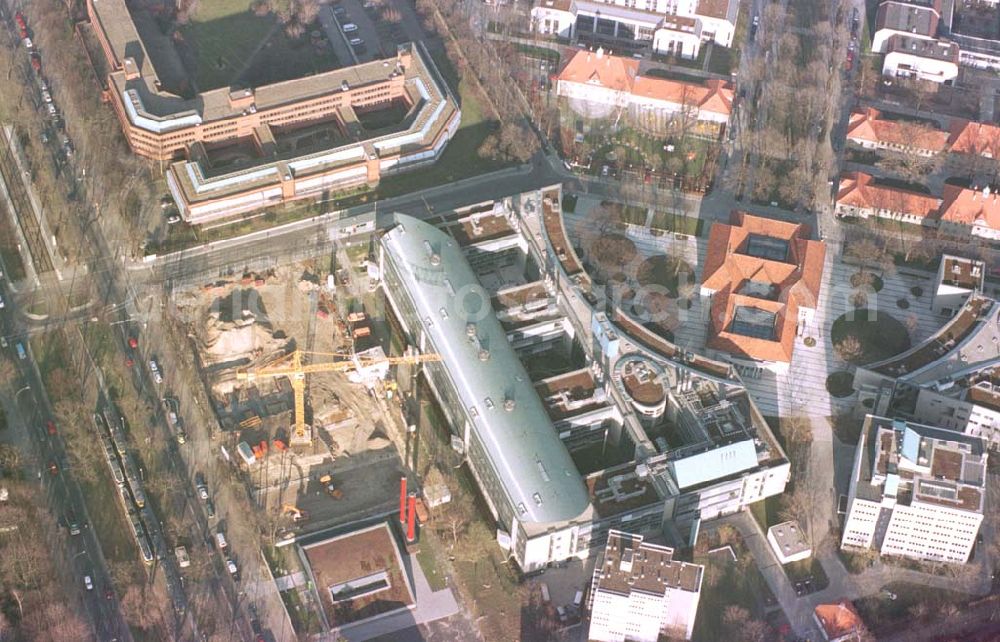 Aerial photograph Berlin - Wedding - Neubau am Virchow-Klinikum in Berlin-Wedding.