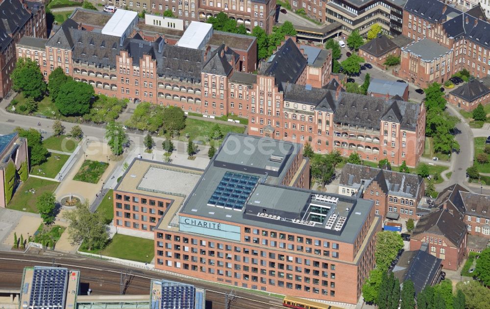 Berlin Mitte from above - New pre-clinical and research building at the University Hospital Charité Campus Mitte (CCM) in the district of Mitte in Berlin