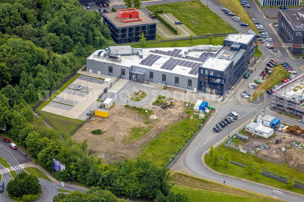 Bochum from above - New building on the factory premises der gb Implantat-Technologie GmbH in the district Querenburg in Bochum at Ruhrgebiet in the state North Rhine-Westphalia, Germany