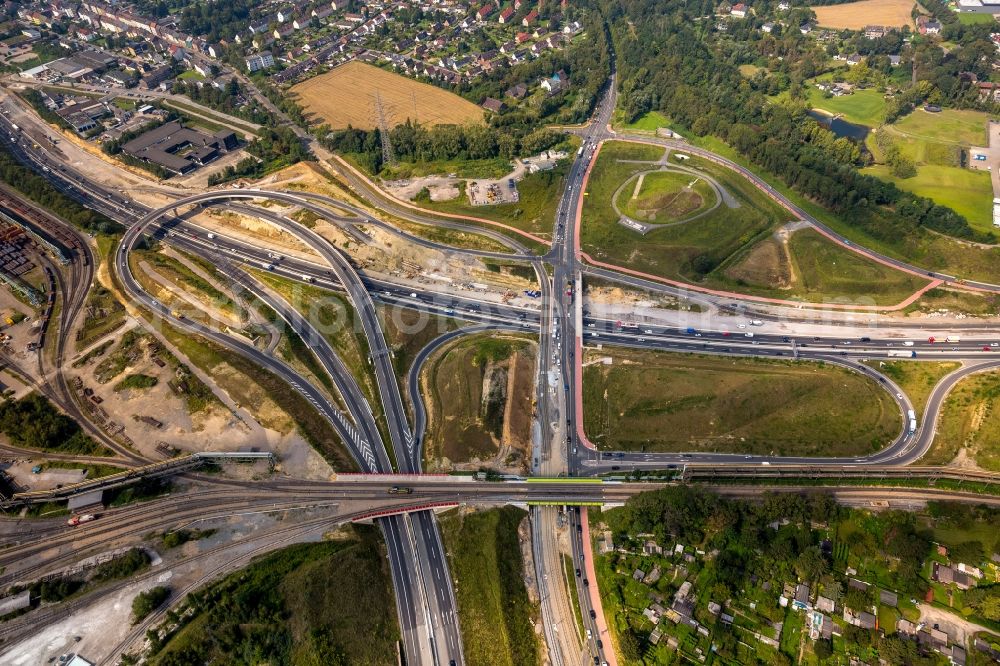 Aerial photograph Bochum - View of the new construction of the A 40 Westkreuz Bochum Stahlhausen in the state North-Rhine Westphalia