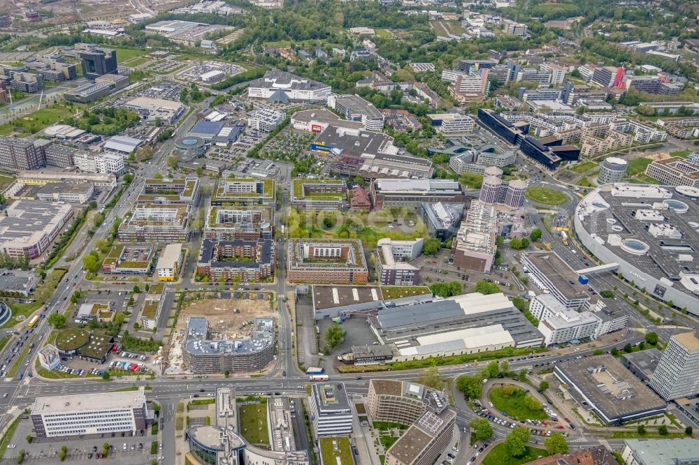 Essen from above - New construction of a residential and commercial building with office space on Kurt-Jooss-Strasse corner Frohnhauser Strasse in the district Westviertel in Essen at Ruhrgebiet in the state North Rhine-Westphalia, Germany