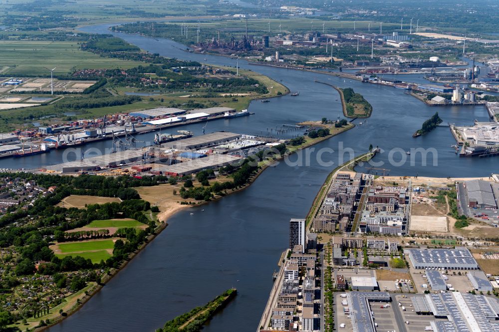 Bremen from above - New construction of a residential and commercial building on Ludwig-Franzius-Platz in Bremen, Germany