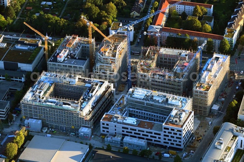 München from the bird's eye view: Construction site of new residential and commercial building Quarter DIE MACHEREI along the Berg-am-Laim-Strasse - Weihenstephaner Strasse in the district Berg am Laim in Munich in the state Bavaria, Germany