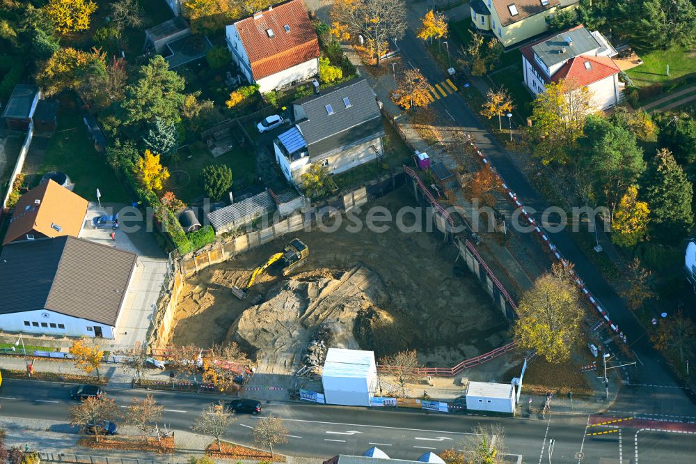 Aerial image Berlin - Construction site for the new residential and commercial building on street Heinrich-Grueber-Strasse Ecke Bausdorfstrasse in the district Kaulsdorf in Berlin, Germany