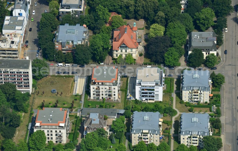 Aerial photograph Leipzig - New construction condominium with modern townhouses and apartment buildings on the Clara Zetkin Park Leipzig in Saxony