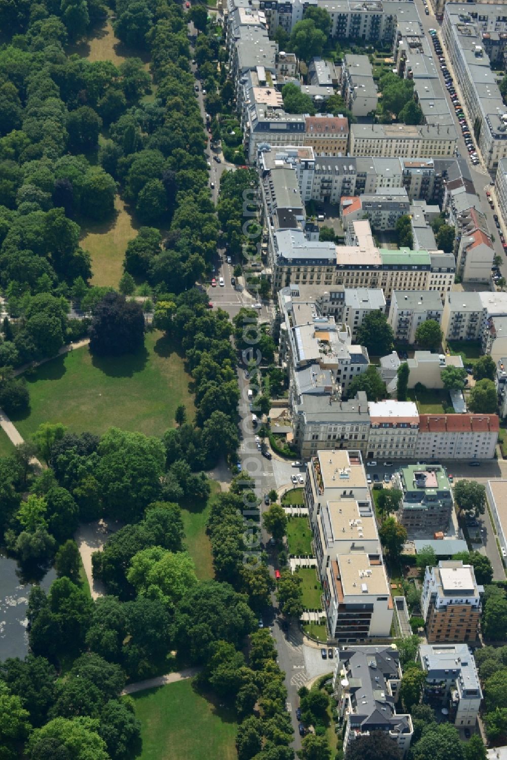 Aerial image Leipzig - New construction condominium with modern townhouses and apartment buildings on the Clara Zetkin Park Leipzig in Saxony