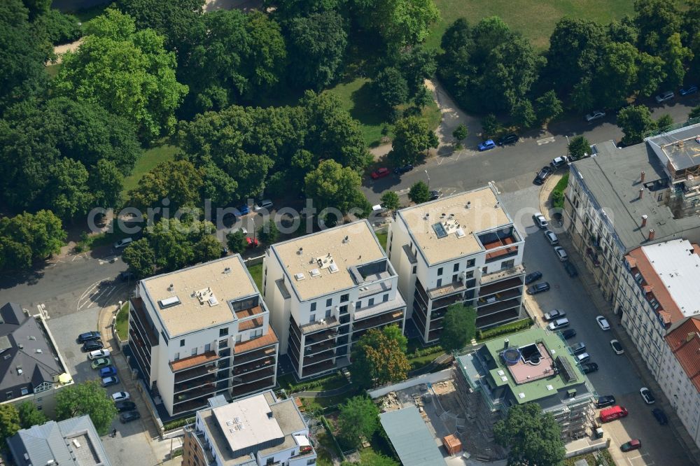 Aerial photograph Leipzig - New construction condominium with modern townhouses and apartment buildings on the Clara Zetkin Park Leipzig in Saxony